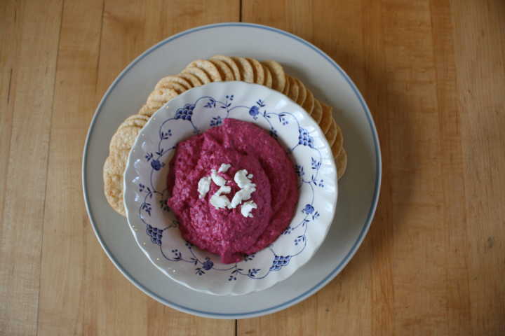 Sparkle Kitchen: Pink Hummus (and the Rainbow Table)