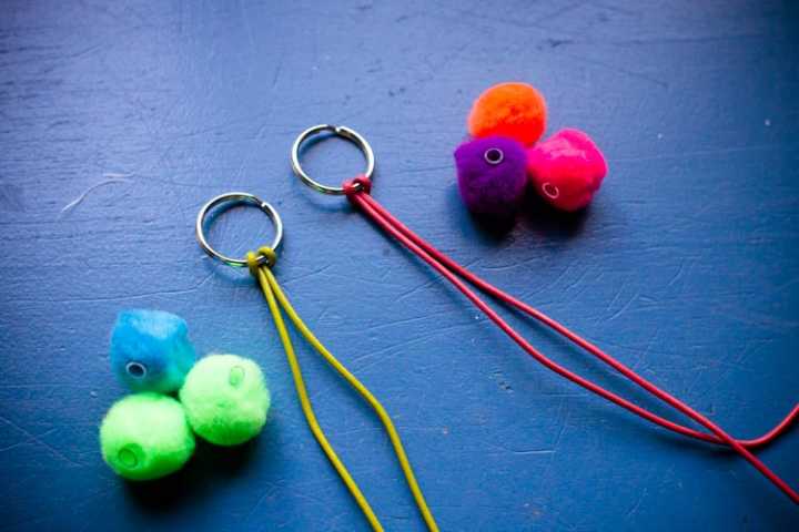 Shrinkable Plastic Zipper Pull Charms * sparkle living blog