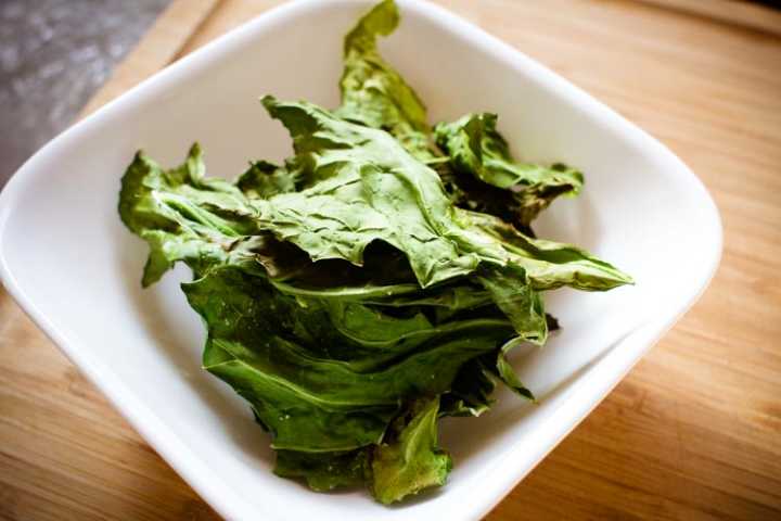 Sparkle Kitchen: Collard Green Chips