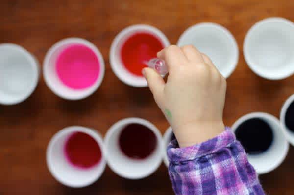 how-to-make-a-diy-ice-bunting-or-garland-600x399