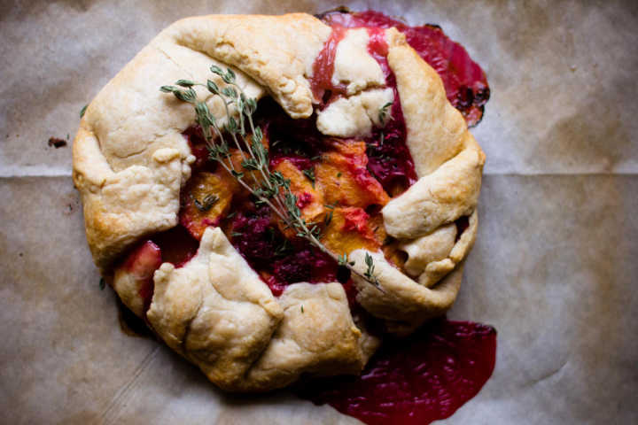 Sparkle Kitchen: Rustic Peach Tart with Raspberries and Thyme
