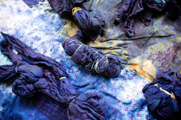 indigo tie dyed napkins 13 |www.sparklesotires.com| by thistle by thimble