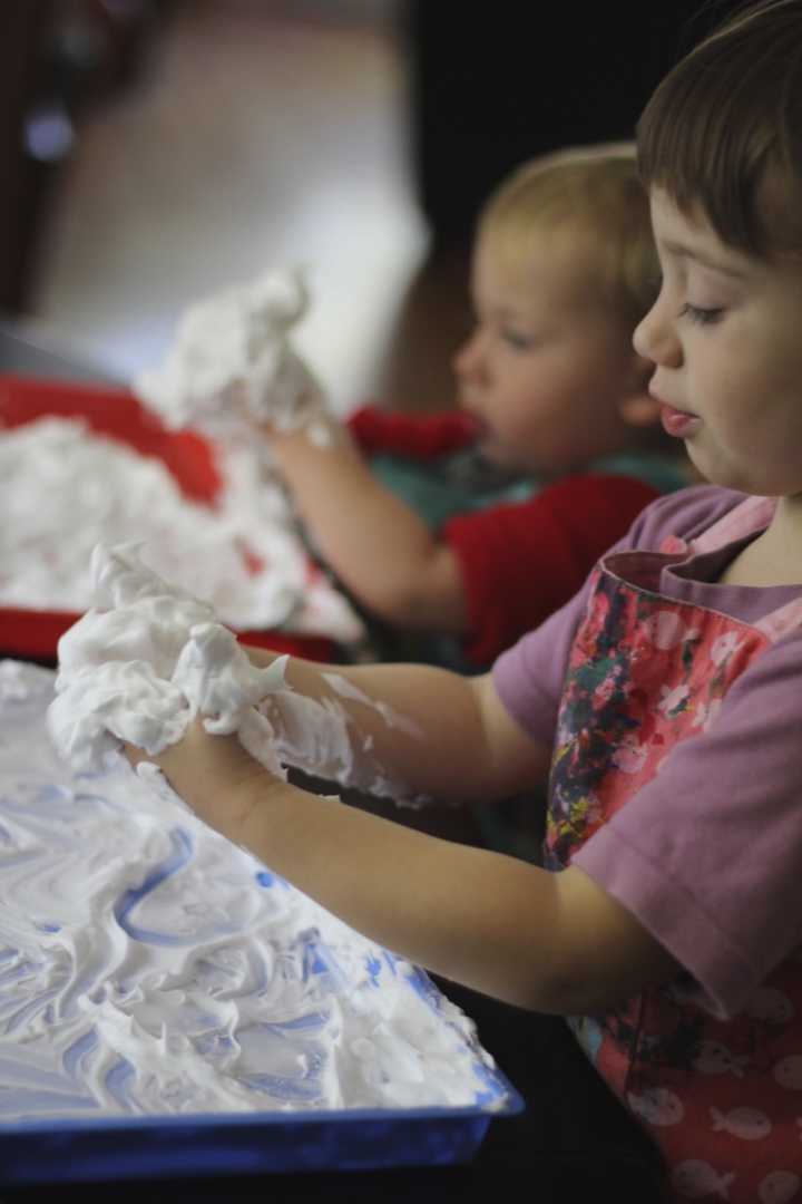 kids-of-different-ages-making-Magical-Marbled-Paper