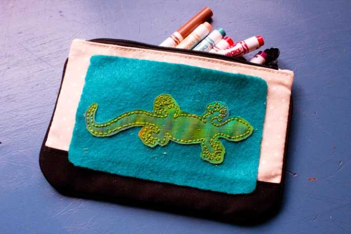 sparkle craft: salamander pencil pouch patch