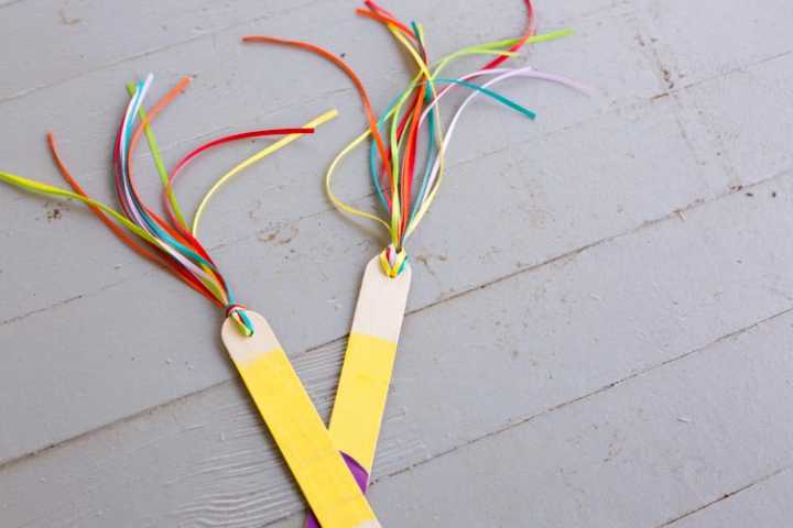 Sparkle Craft: May Ribbon Wands