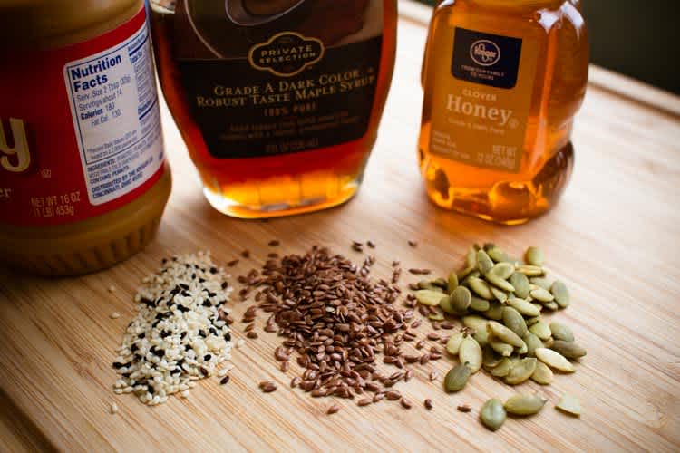 Sparkle Kitchen Bird Seed Energy Bites — Sparkle Stories