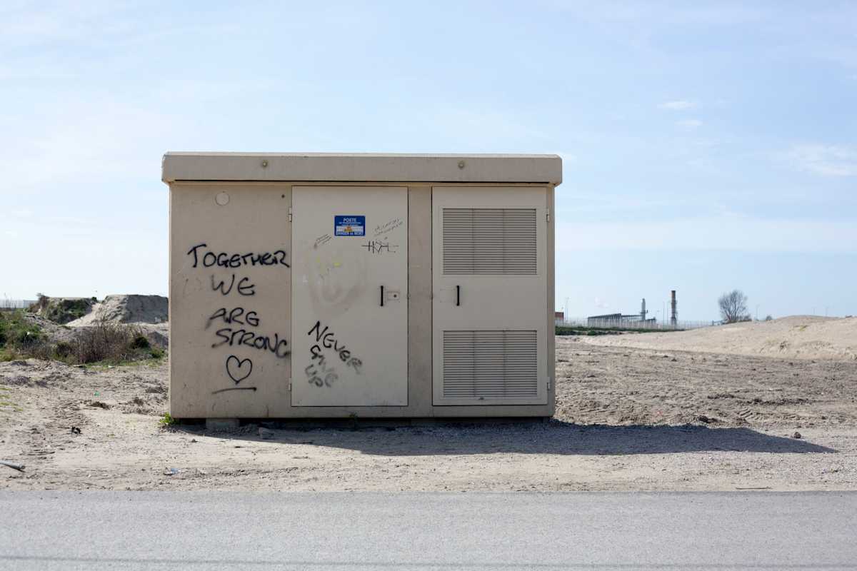 'Together we are strong', Calais. Credit: Clare Thompson