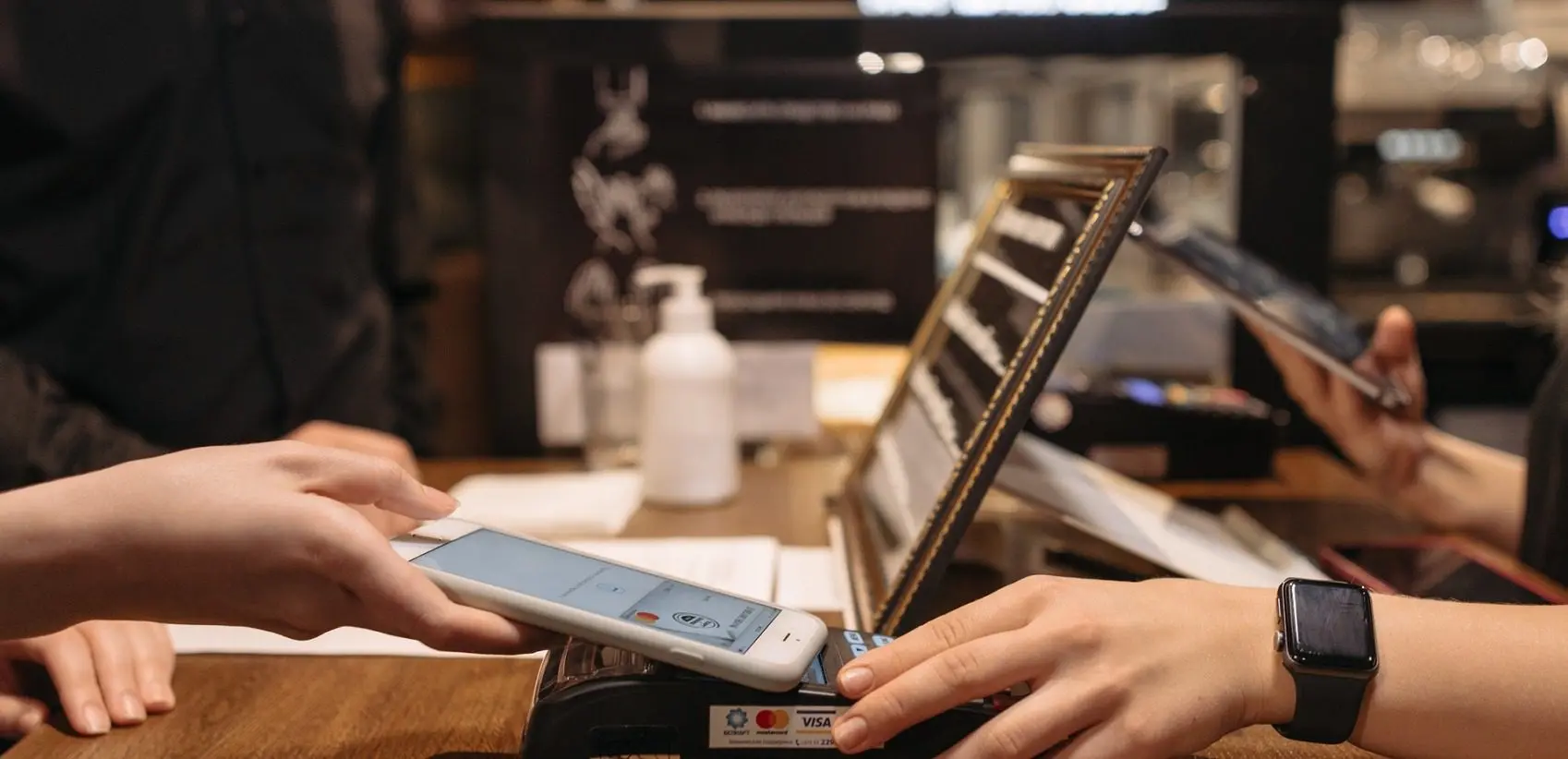 Top Brick and Mortar Retail Technologies in 2021 Insights From 20