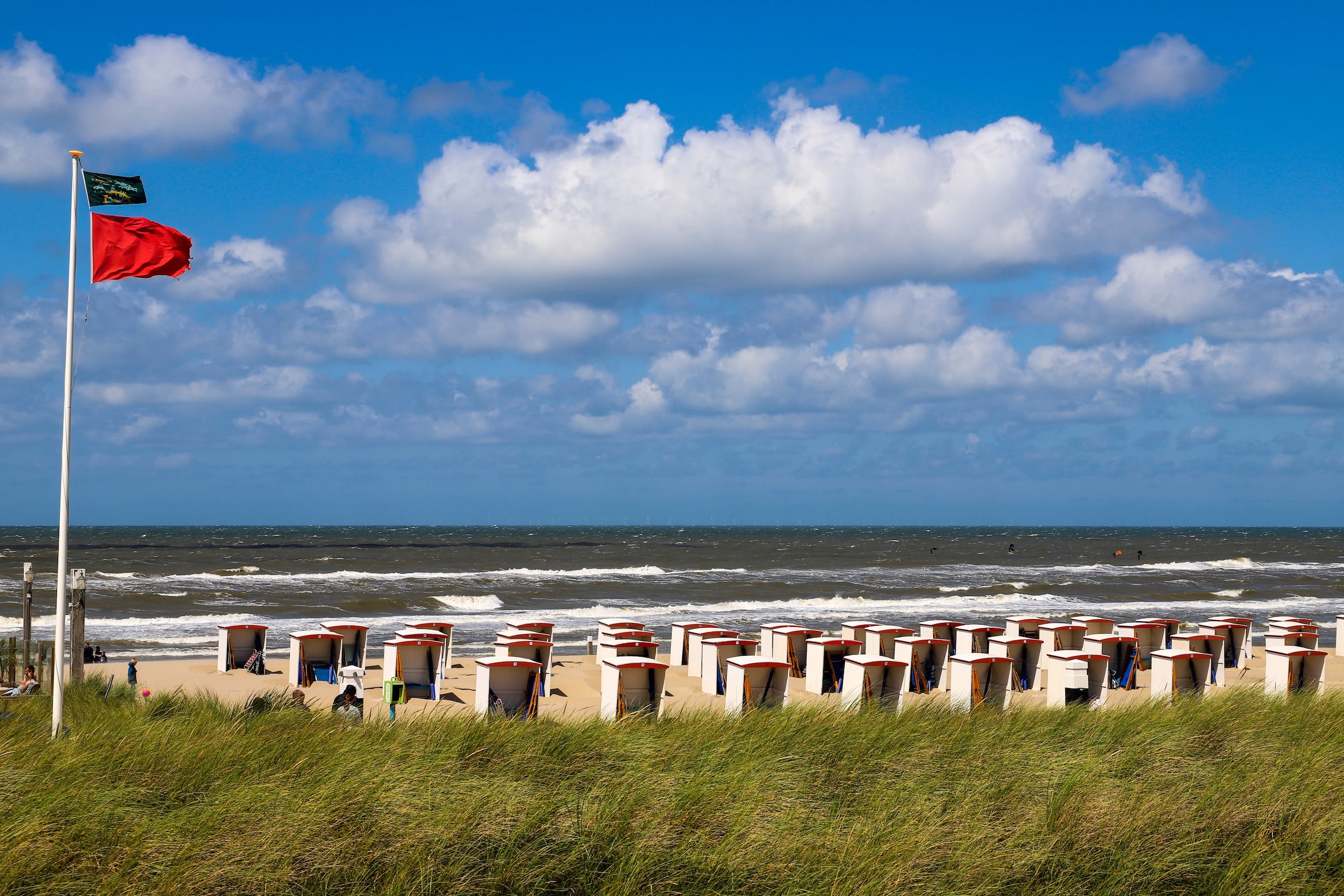Zuidwester - Uitwaaien - Hoge golven - Hollandse wolkenluchten