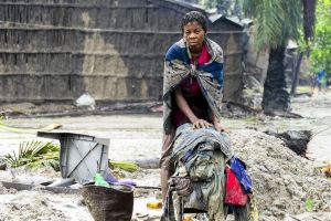 Cycloon Freddy trekt weg, laat honderden doden achter