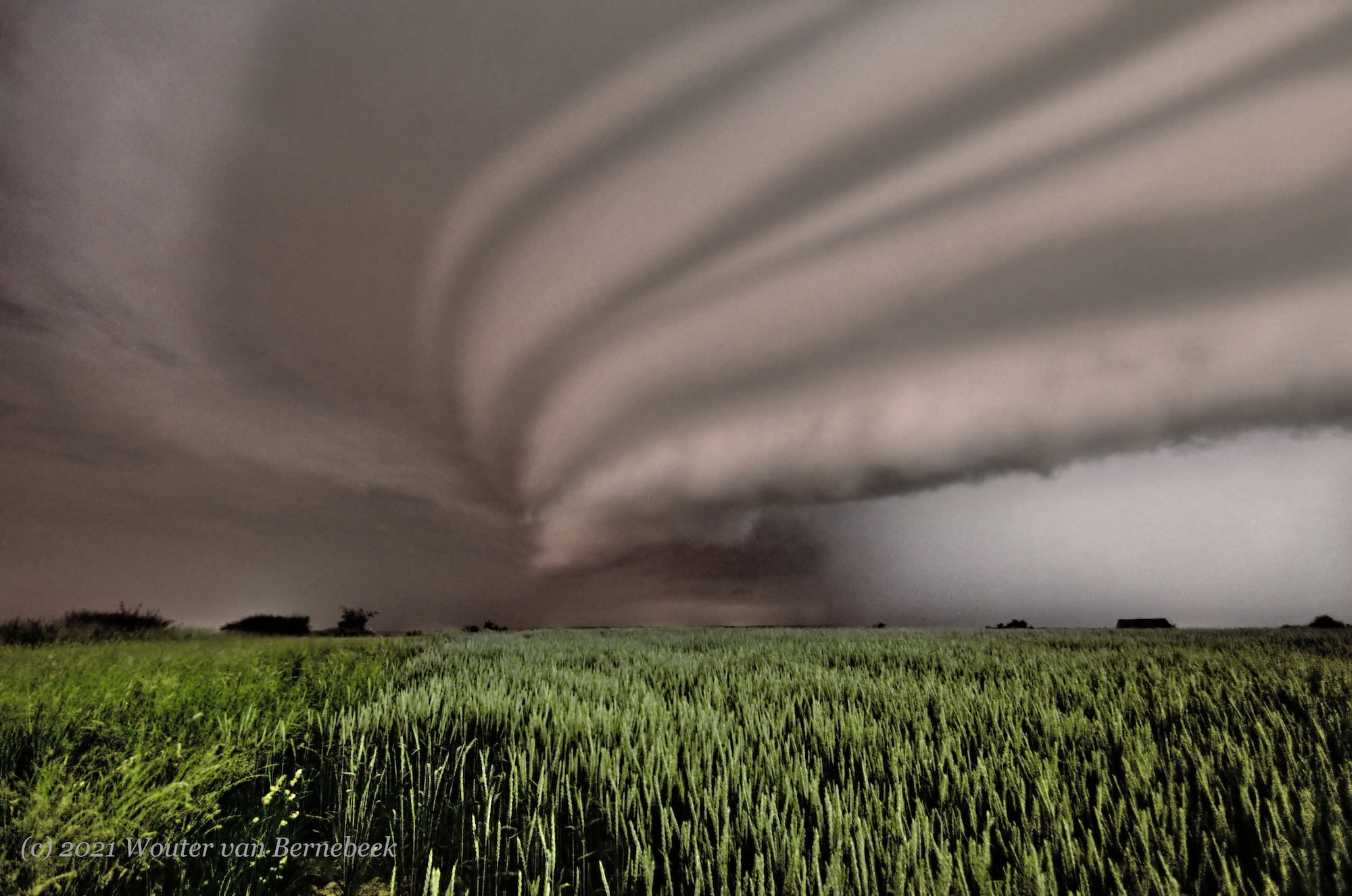 Plaatselijk noodweer trok over Nederland