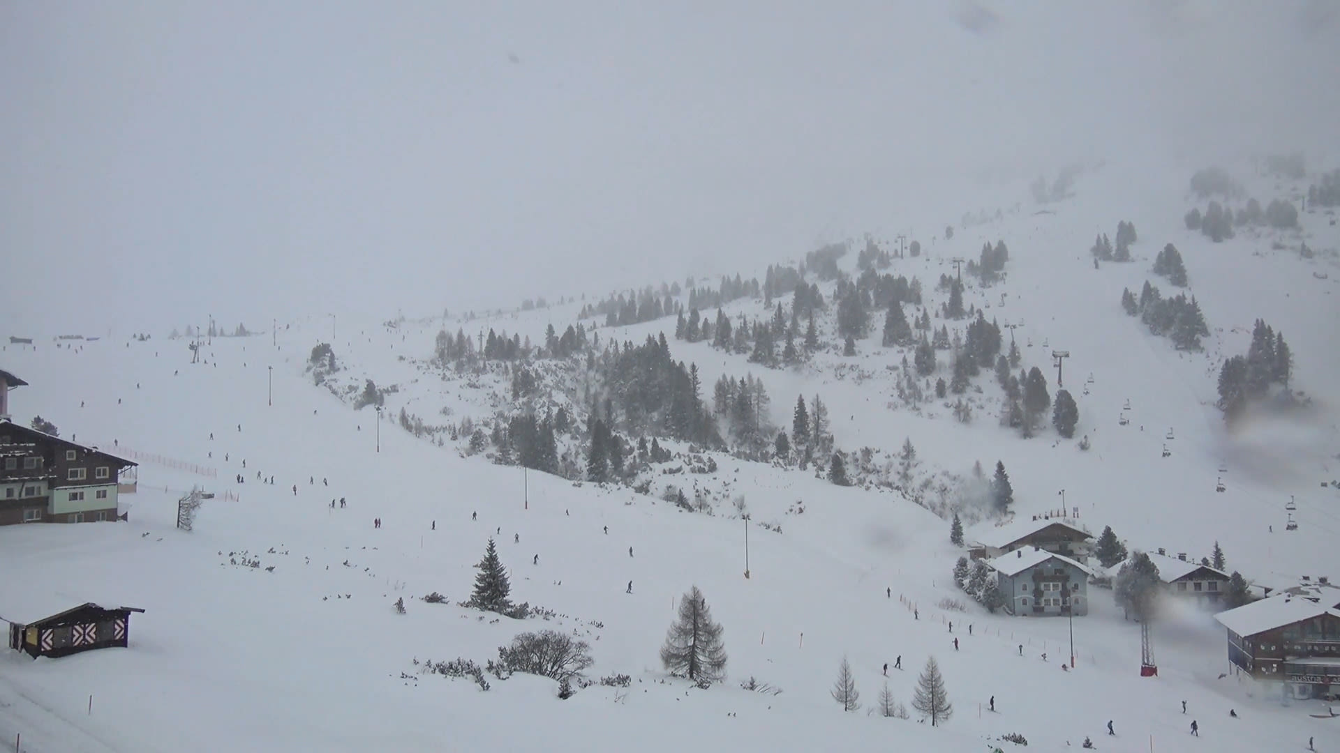 In Obertauern (Oostenrijk) sneeuwt het op dinsdag. Beeld: Feratel