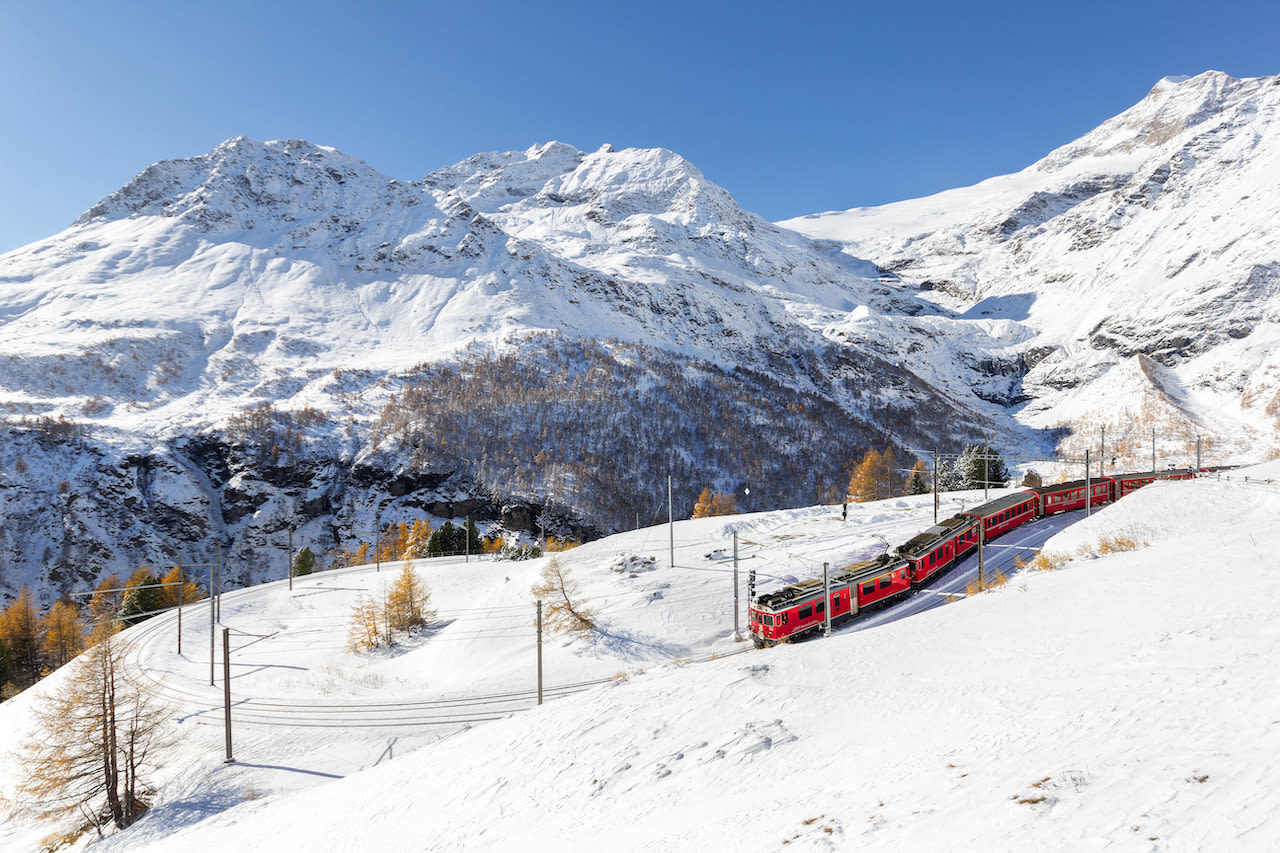 Wegdromen bij prachtige uitzichten vanuit de trein. Foto: Adobe Stock / Yü Lan