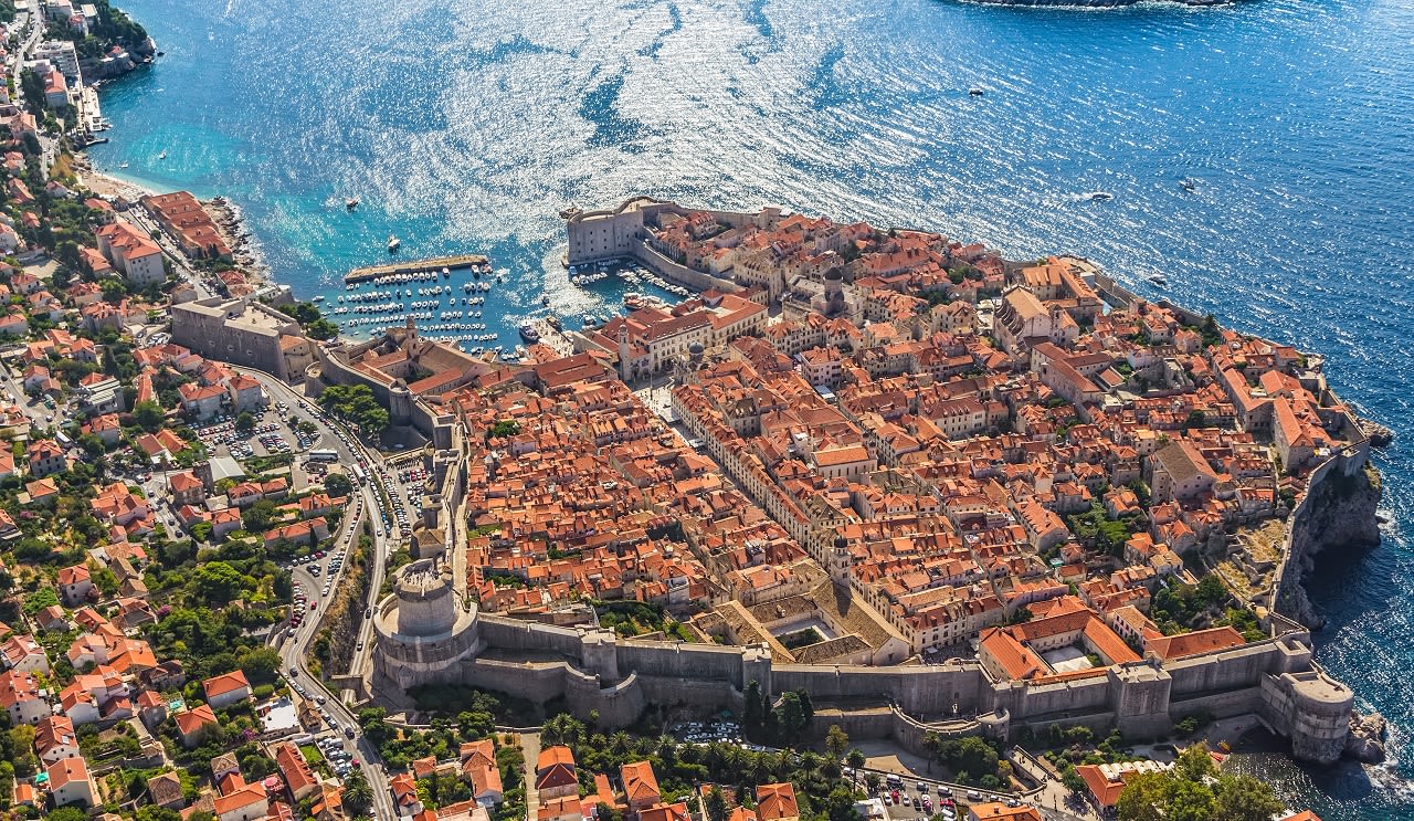 Dubrovnik, old town. Foto: Adobestock / Dario Bajurin