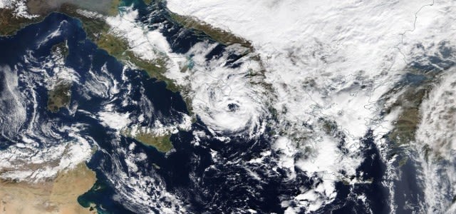 Medicane (orkaan) Numa in 2018 boven de Middellandse Zee. Dit was vanuit de ruimte goed te zien en zal in de toekomst nog nauwkeuriger te volgen zijn.. Foto: NASA.