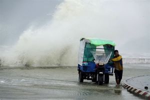 Cycloon Mocha onderweg naar Myanmar en Bangladesh