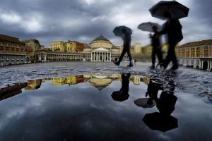 Veel neerslag verwacht in de Balkanlanden en Zuid-Italië