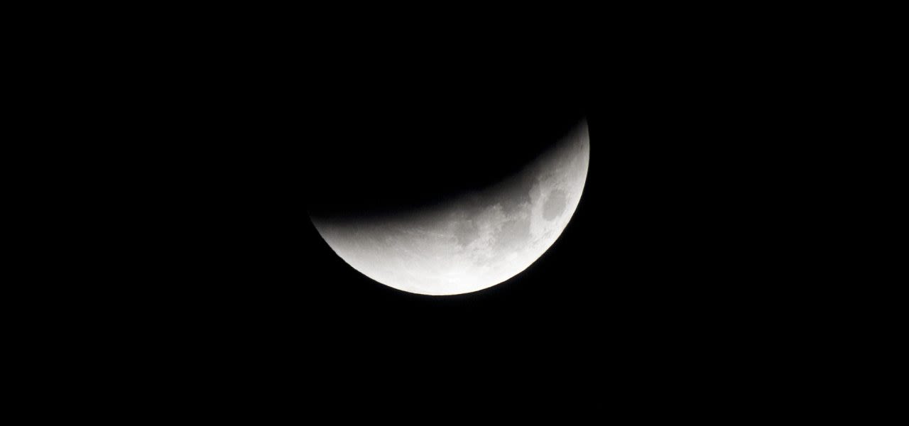 ANP-gedeeltelijke-maansverduistering-goed-zichtbaar-1280x600