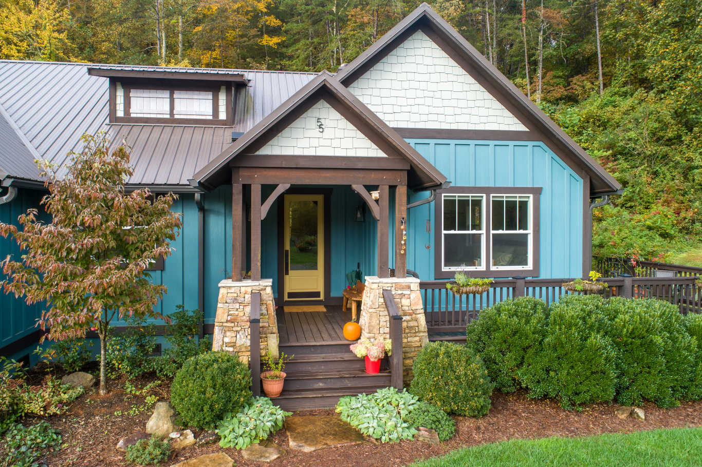 This Dog Series build in Cullowhee sports light blue paint with dark brown trim and decking.
