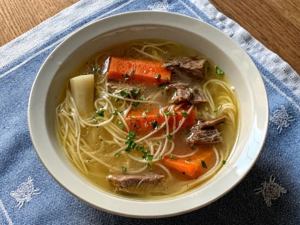 hungarian-beef-consomme-marhahusleves-2