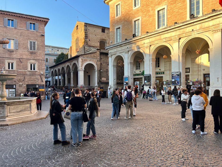 Urbino is a lively place today thanks to the local university, which has more students than the total number of residents in town. Photo: Tas Tóbiás