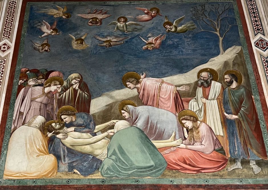 Giotto's Lamentation scene on the wall of the Scrovegni Chapel in Padua (1303-1305). Photo: Tas Tóbiás