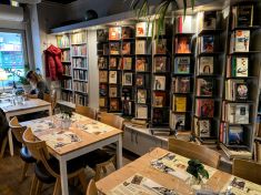 Könyvbar & Restaurant