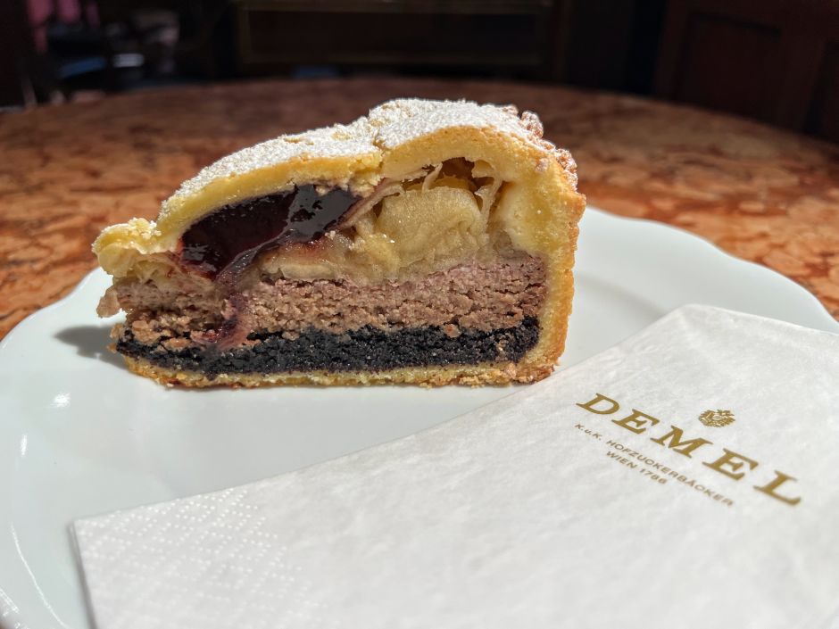 As Vienna's Jewish community disappeared, so did the Fächertorte, which is very similar to the flódni. Demel is the one place in Vienna that still makes it. Photo: Tas Tóbiás