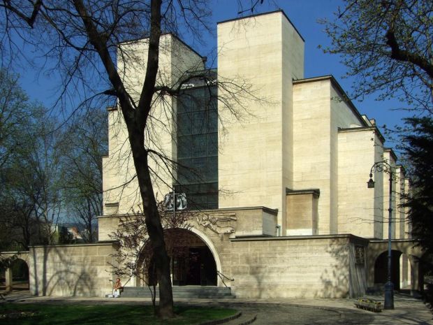 varosmajor-modern-church-bertalan-arkay-budapest