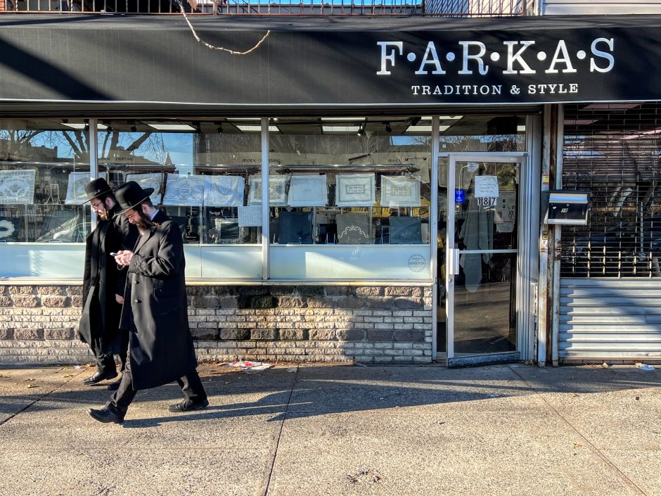 farkas-mens-orthodox-jewish-clothing-williamsburg-brooklyn