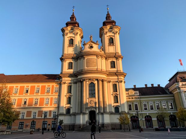 eger-baroque-church