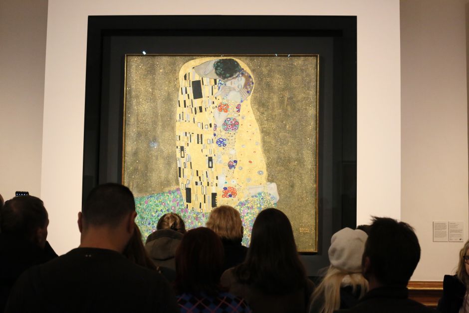 The magnet of the Belvedere Gallery is Gustav Klimt's famous painting, The Kiss. Photo: Tas Tóbiás