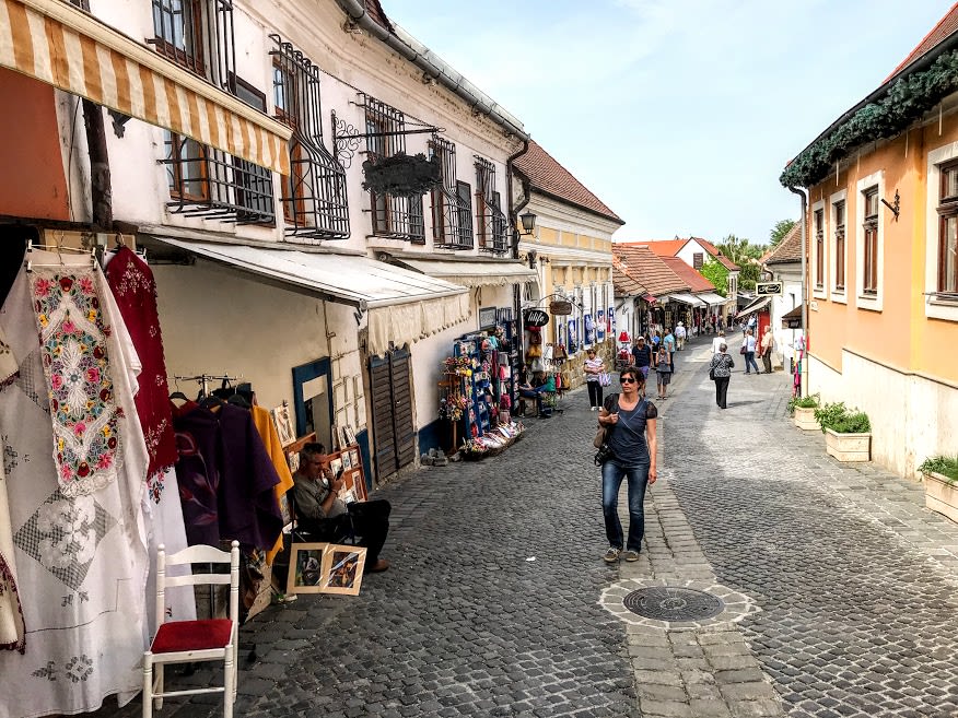 Amid the sea of fridge magnets and keychains, one can unearth some treasures at the stores of Bogdányi, the main shopping street of Szentendre. Photo: Tas Tóbiás