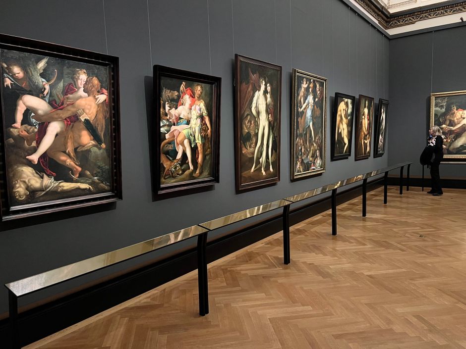 The artworks that Emperor Rudolf II (1552-1612) commissioned from his court painter, Bartholomeus Spranger. They show erotic scenes from ancient mythology and are part of the permanent exhibition of Vienna's Kunsthistorisches Museum. Photo: Tas Tóbiás