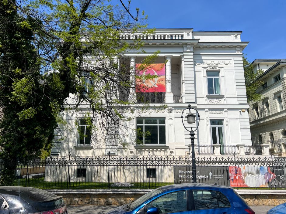 Q Contemporary occupies what used to be a residential palace along Andrássy Avenue. Photo: Tas Tóbiás