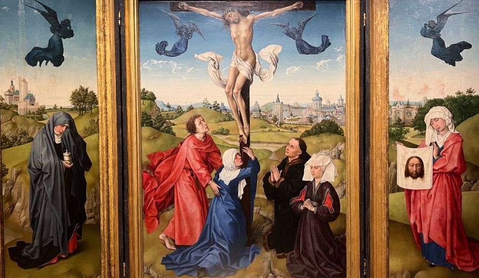 Crucifixion Triptych, by Rogier van der Weyden (1440). Photo: Tas Tóbiás