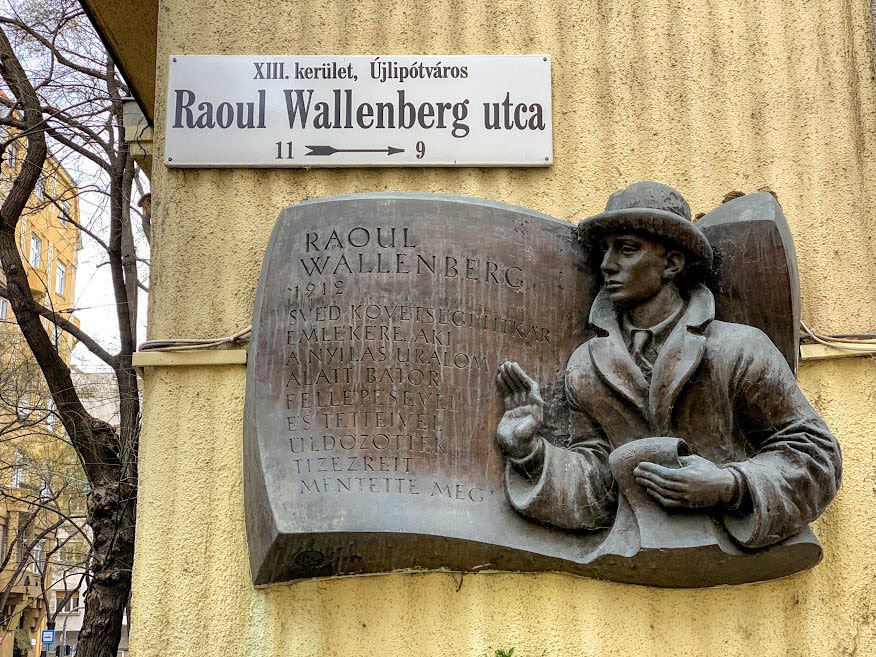 A Budapest street named after Raoul Wallenberg, the Swedish diplomat who saved the lives of thousands of Jewish people in 1944. Photo: Tas Tóbiás