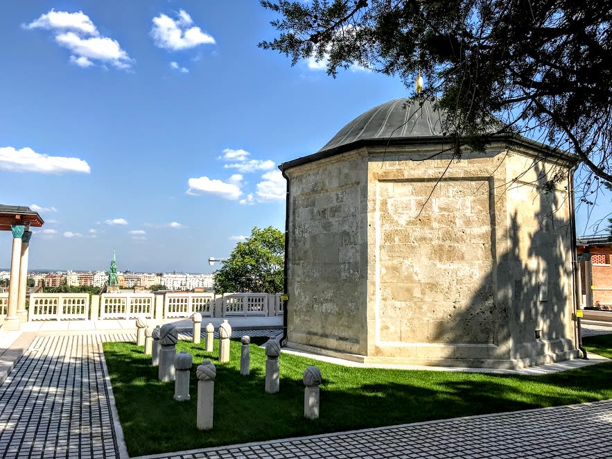 The octagonal tomb of Gül Baba was erected in the 16th century. Photo: Tas Tóbiás