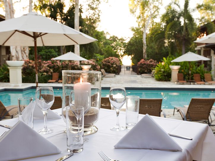 Dining at Pullman Palm Cove Sea Temple Resort & Spa