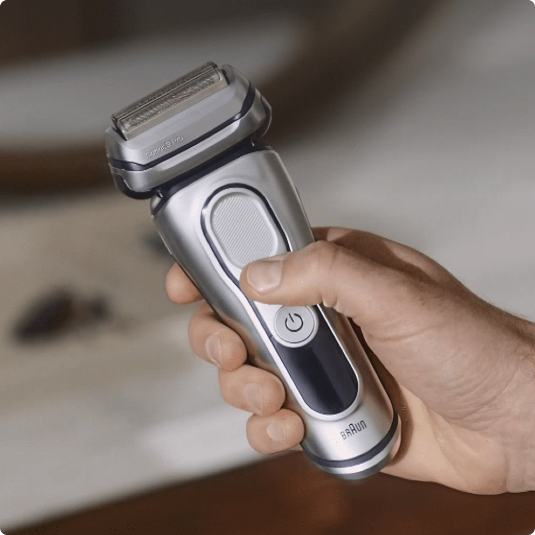 Braun Series 9 Pro 9467CC Wet & Dry Shaver Price in India 2024, Full Specs  & Review