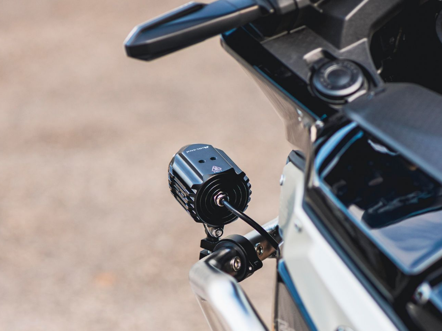 Midland crea nuevos faros LED para motociclistas: descubre los Led  Headlights