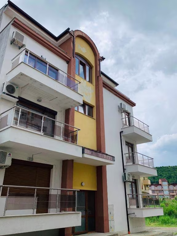 Image 12