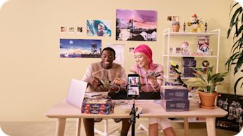Stream, bid and win on eBay Live.