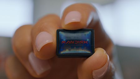 TECH SHIFT MED SANDISK