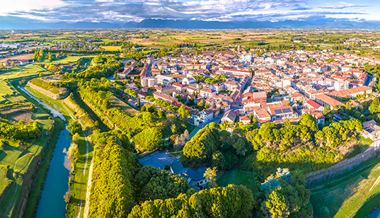 Friuli Venezia Giulia between lagoon, history and flavours