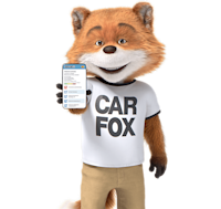 CARFOX держит отчет об истории автомобиля.