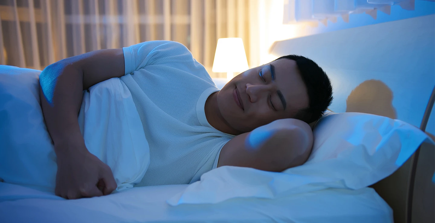 Men getting restful sleep 