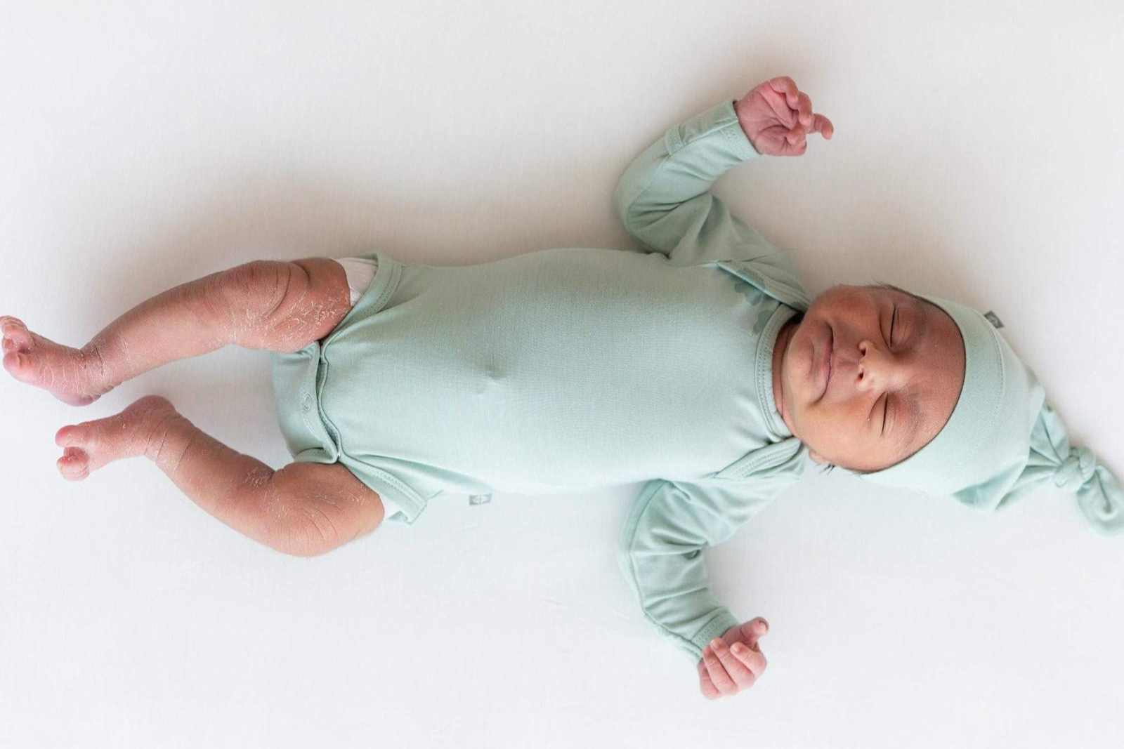 Kyte Baby assorted baby long sleeve bodysuit set2 sageoat
