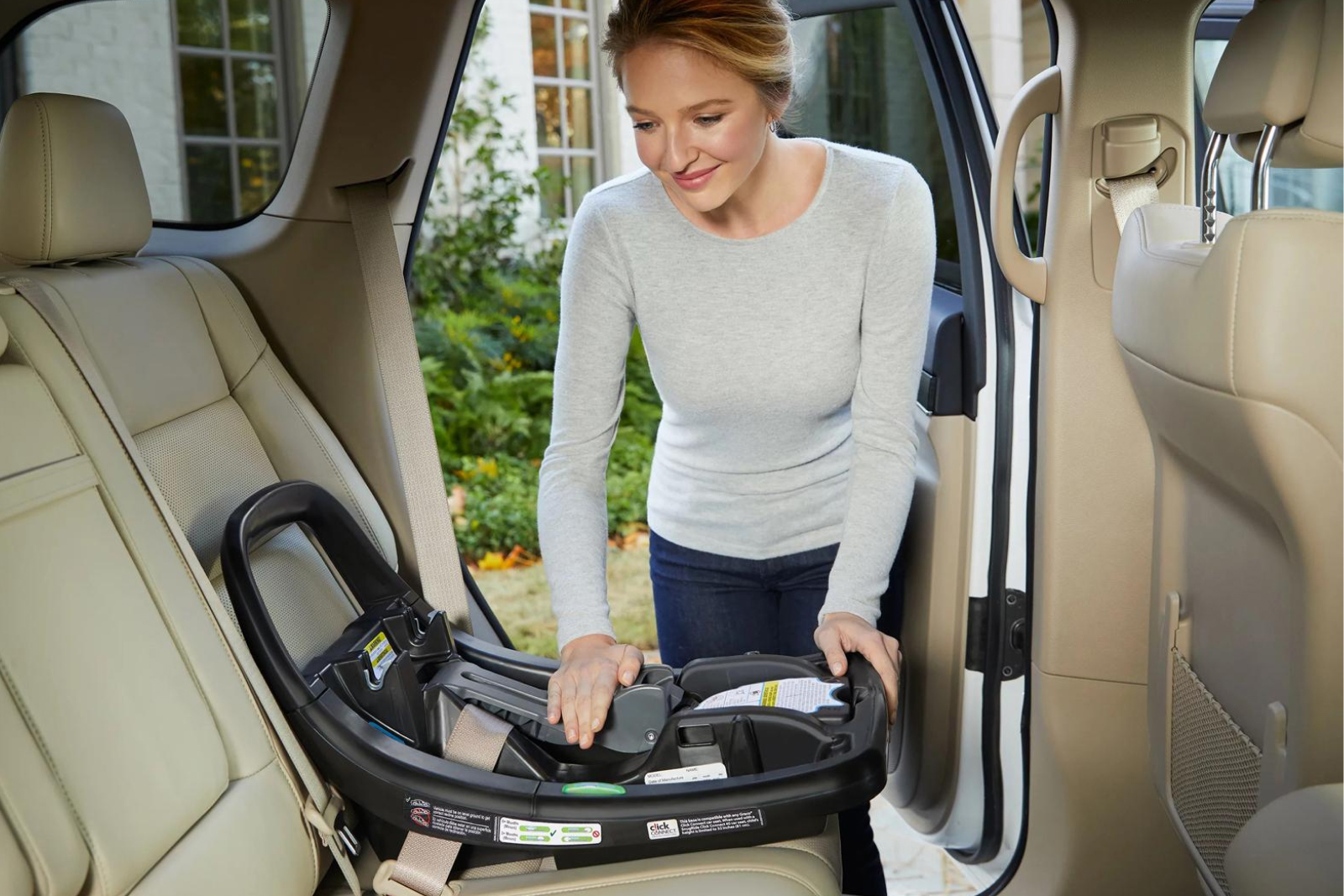 Graco snugride snugfit 35dlx infant car seat