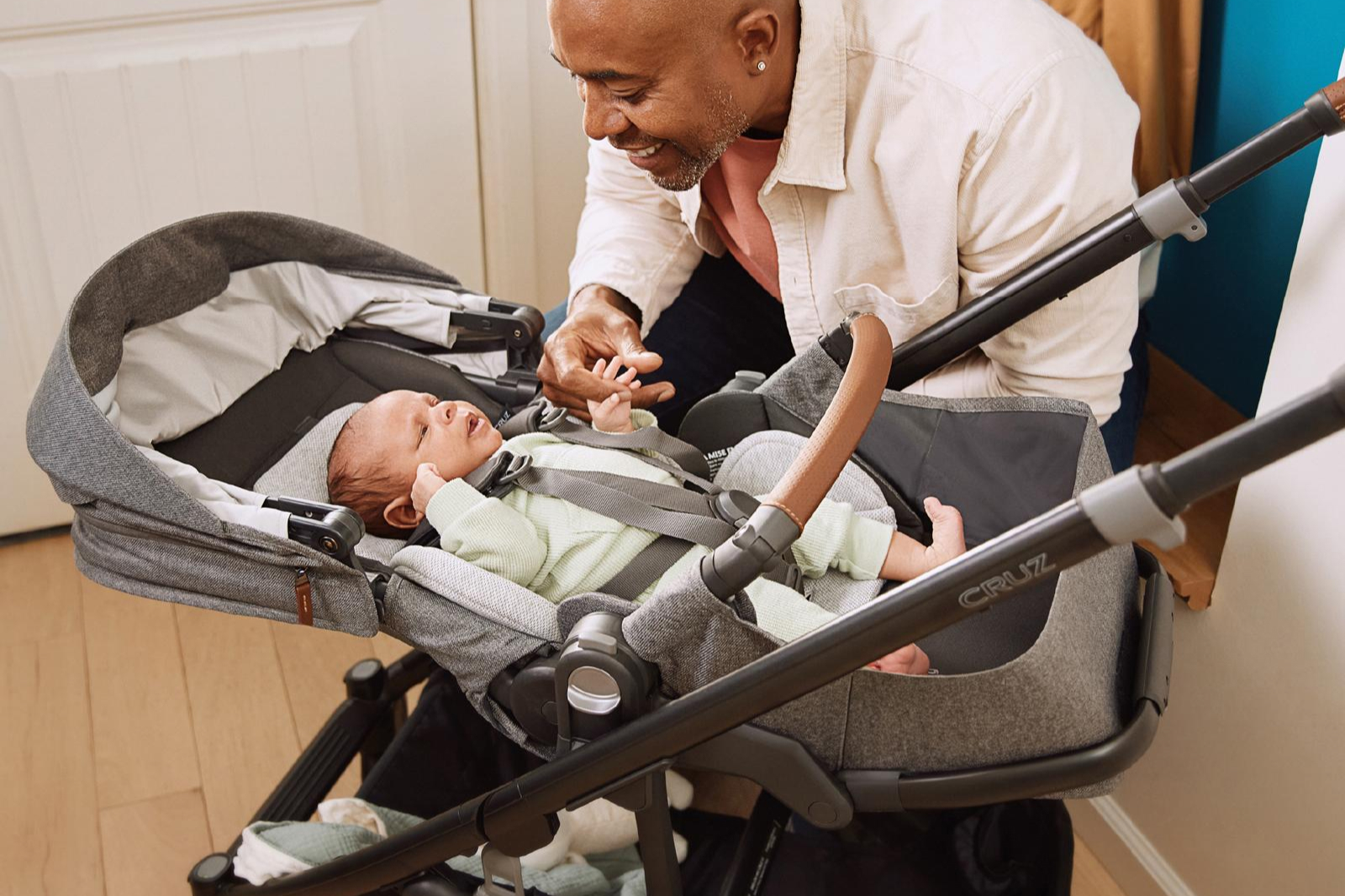 Gear and Travel Essentials: Uppababy cruz v3 stroller